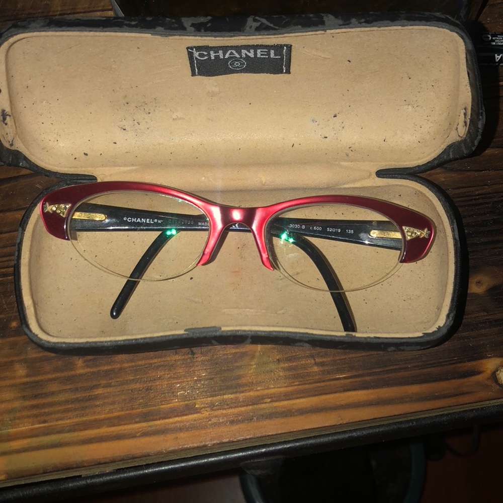 Very good condition channel frames